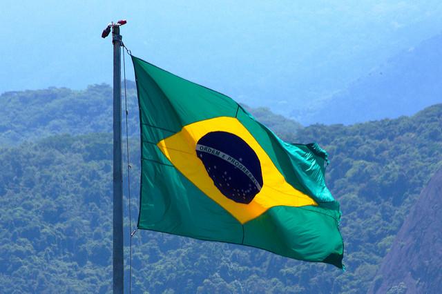 Brasil (c) Daniel Garcia Neto by creative commons De Braziliaanse vlag wappert in de wind.