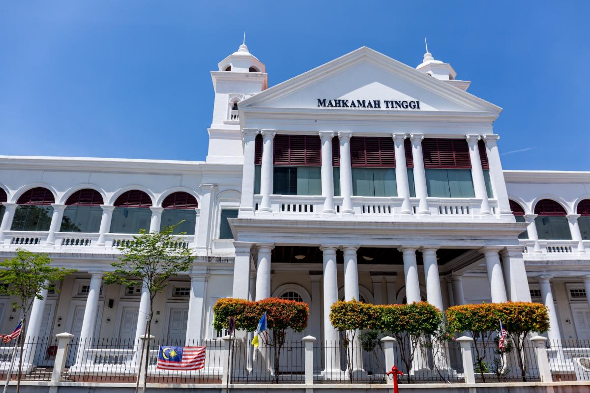 Statig wit gebouw, het hooggerechtshof van Penang.