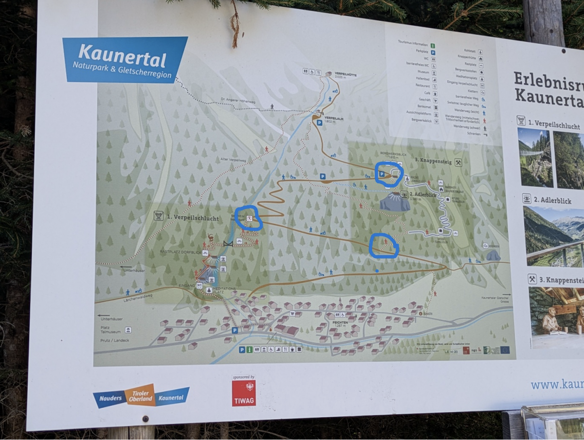 Wandelkaart met daarop de route aangeduid.